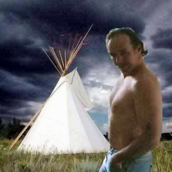 Meet your Posher, Kevin - Picture 2 of 3